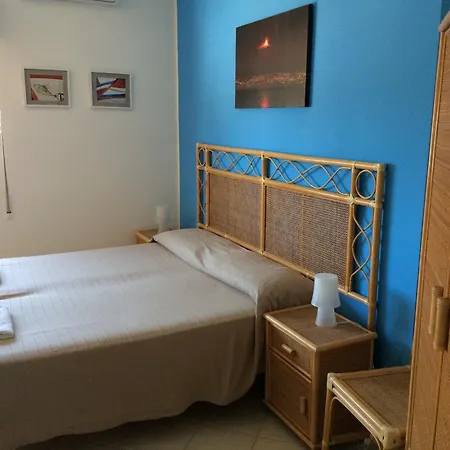 Il Triangolo 2* Agnone Bagni
